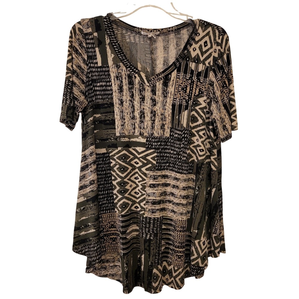 The ZigZag Stripe Patchwork V Neck Short Sleeve Tunic Top Womens Large